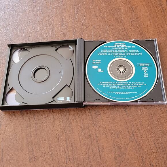 DONOVAN "TROUBADOR" THE DEFINITIVE COLLECTION 2 CD SET - Picture 6 of 10